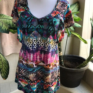 No Boundaries vibrant print top with appliqué